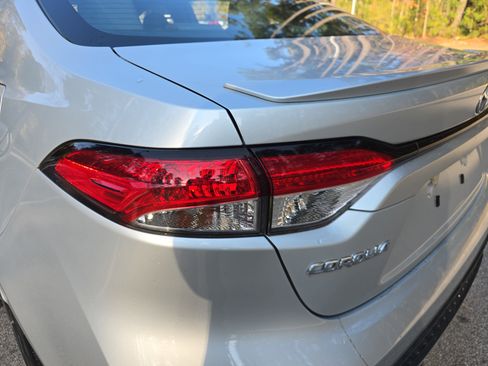 Used 2020 Toyota Corolla SE image 33