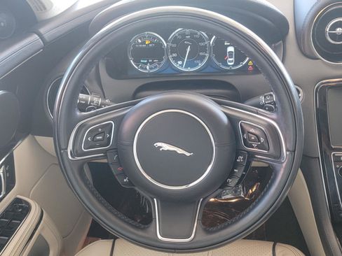 Used 2014 Jaguar XJ L Portfolio AWD/4WD image 14