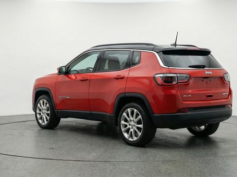Used 2025 Jeep Compass Limited AWD/4WD image 6