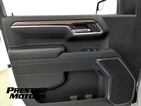 Used 2023 Chevrolet Silverado 1500 LT w/ Protection Package AWD/4WD image 25