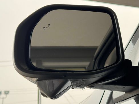 Used 2025 Ford Maverick Lobo AWD/4WD image 57
