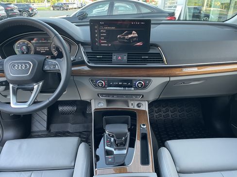Certified 2024 Audi Q5 e Premium Plus w/ Premium Plus Package AWD/4WD image 7