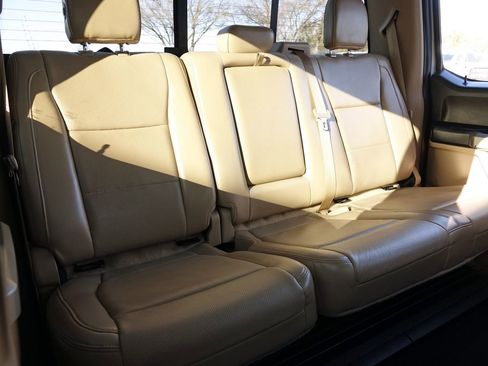 Used 2017 Ford F350 Lariat image 39