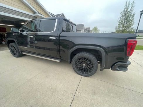 Used 2021 GMC Sierra 1500 Denali w/ Denali Ultimate Package AWD/4WD image 3