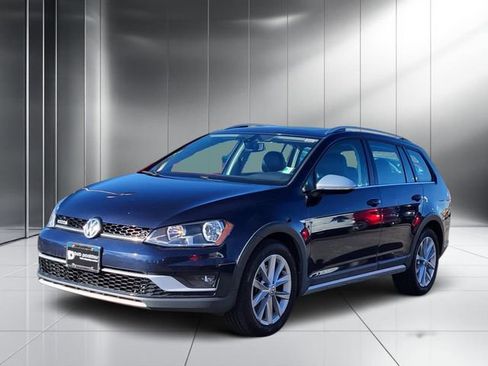 Used 2017 Volkswagen Golf Alltrack SE image 22
