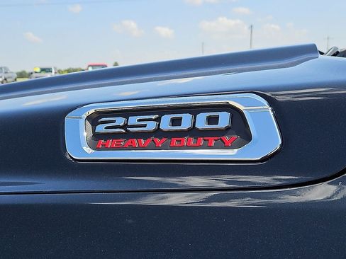Used 2024 RAM 2500 Tradesman w/ Chrome Appearance Group AWD/4WD image 14