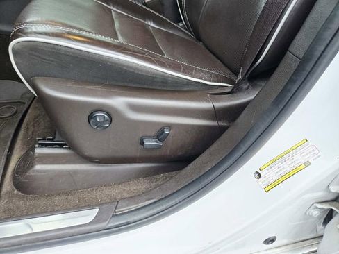 Used 2018 Jeep Grand Cherokee Overland image 35