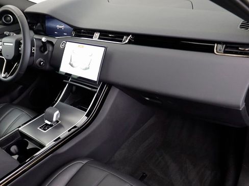 Used 2026 Land Rover Range Rover Evoque S image 17