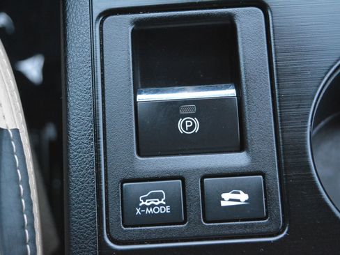 Used 2016 Subaru Outback 2.5i Limited image 24