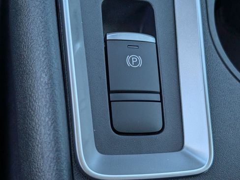 New 2026 Nissan Altima 2.5 SV AWD/4WD image 16