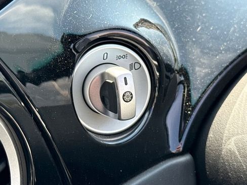 Used 2002 BMW Z8 image 16