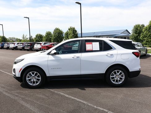 Used 2024 Chevrolet Equinox LT AWD/4WD image 3