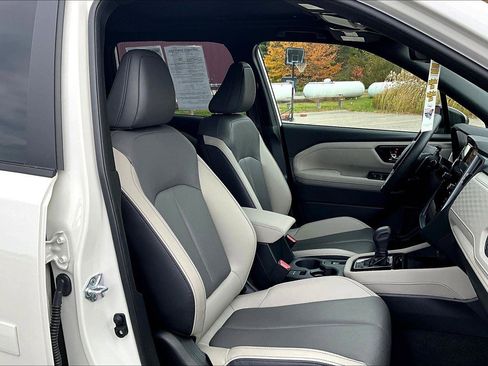 Used 2025 Subaru Forester Limited image 7