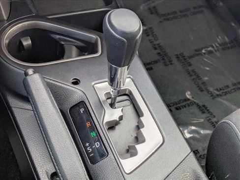 Used 2018 Toyota RAV4 XLE image 12