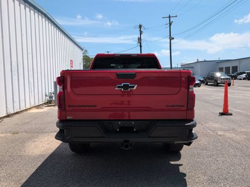 Used 2026 Chevrolet Silverado 1500 Custom Trail Boss w/ Turbomax Blackout Package AWD/4WD image 7