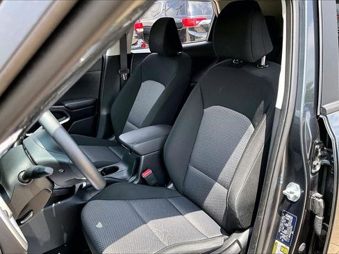 Used 2025 Kia Soul LX w/ LX Technology Package FWD image 21