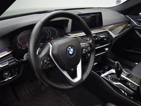 Used 2020 BMW 530i w/ Convenience Package image 15