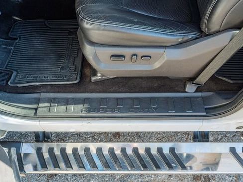 Used 2015 Ford F250 Lariat w/ Lariat Ultimate Package image 18