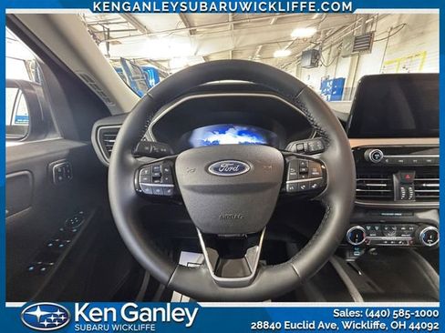 Used 2022 Ford Escape SEL w/ Technology Package image 13
