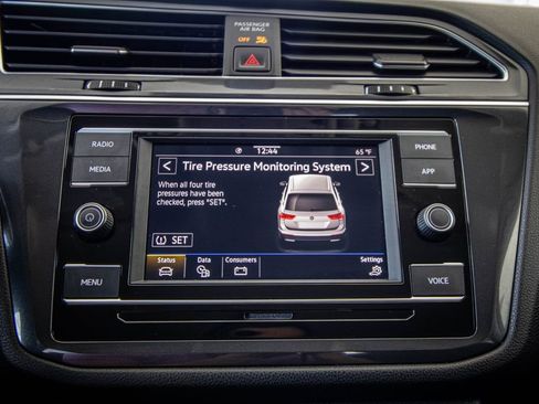 Certified 2023 Volkswagen Tiguan S image 44