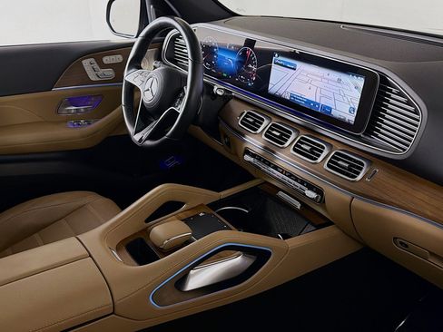 Certified 2025 Mercedes-Benz GLE 450e 4MATIC image 17