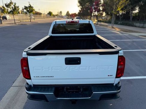 Used 2021 Chevrolet Colorado W/T AWD/4WD image 10