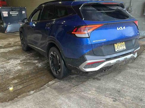 Certified 2023 Kia Sportage SX image 5