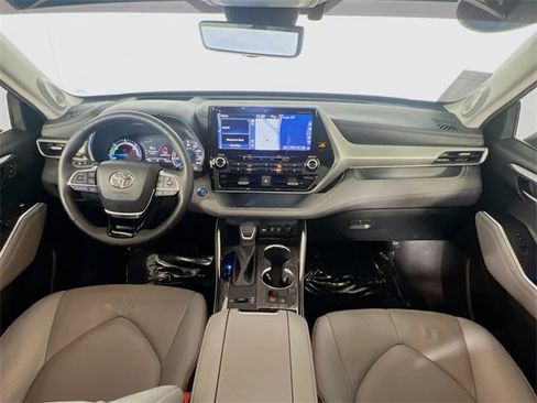 Used 2020 Toyota Highlander Limited Platinum image 27