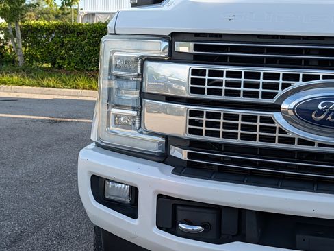 Used 2017 Ford F250 Platinum w/ Platinum Ultimate Package AWD/4WD image 10