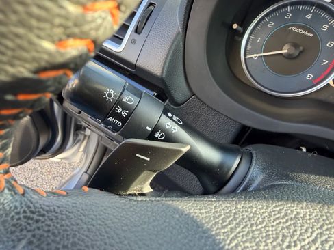 Used 2017 Subaru Crosstrek 2.0i Limited image 41