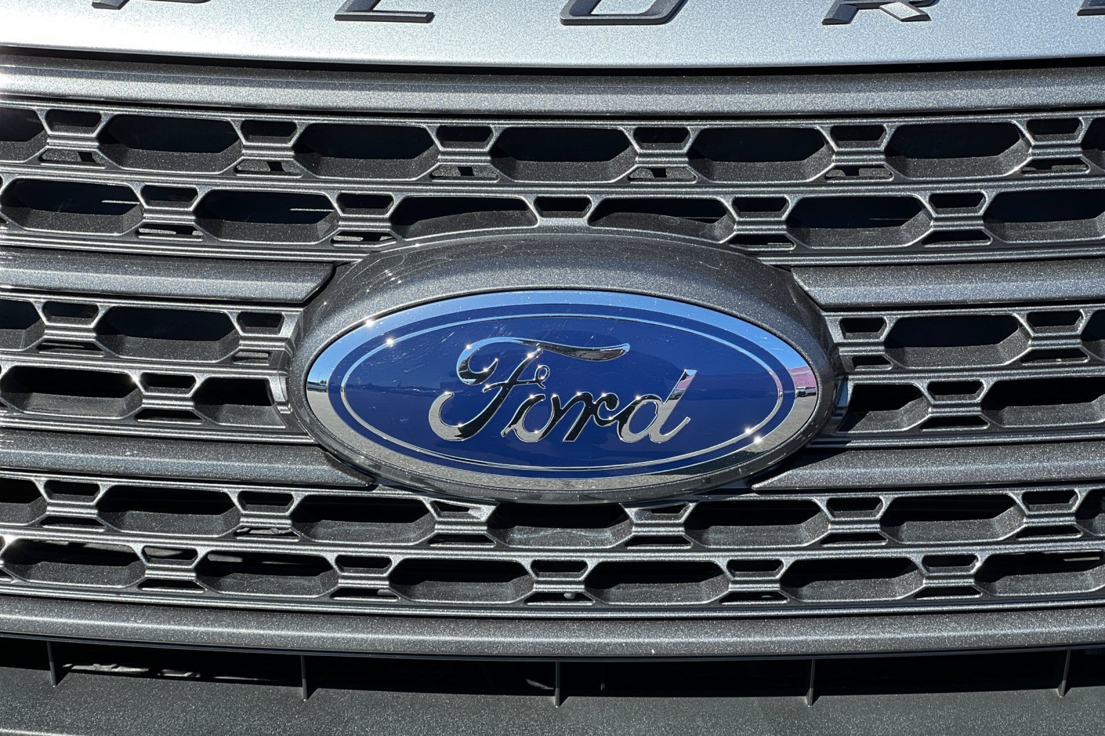 Used 2022 Ford Explorer XLT w/ Equipment Group 202A RWD image 45