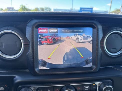 Used 2020 Jeep Gladiator Rubicon AWD/4WD image 26