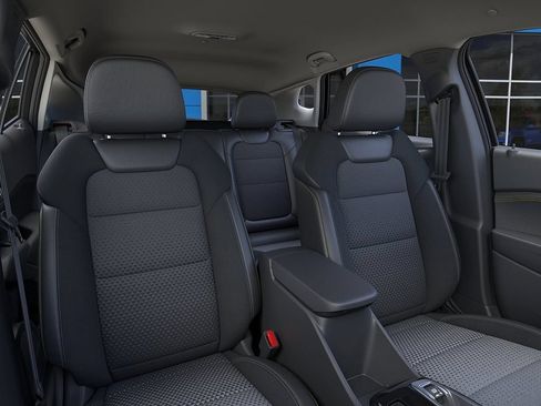 New 2026 Chevrolet Trax LT FWD image 16