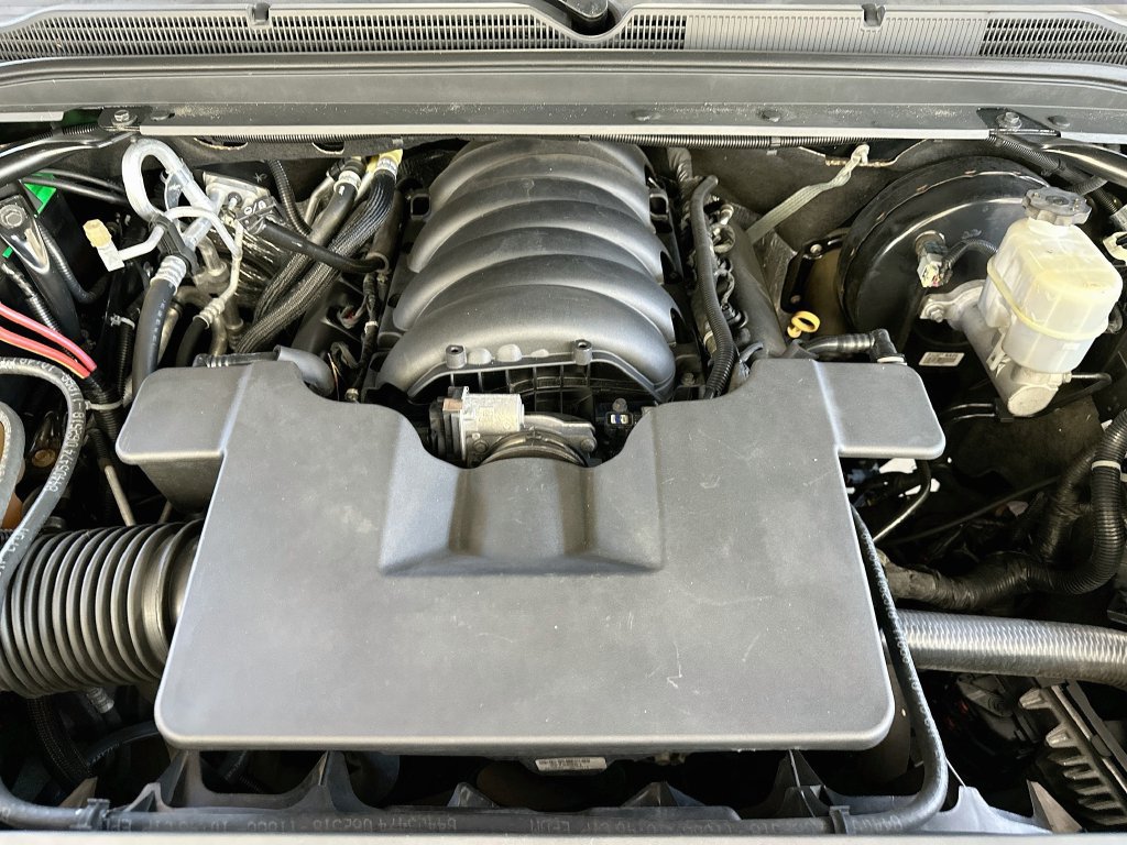 Used 2019 Chevrolet Suburban LT AWD/4WD image 31