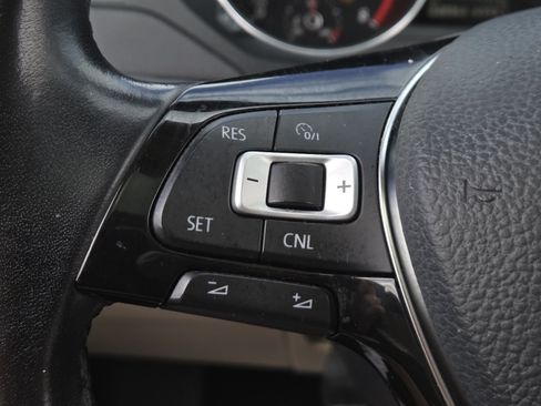 Used 2018 Volkswagen Jetta SE FWD image 30
