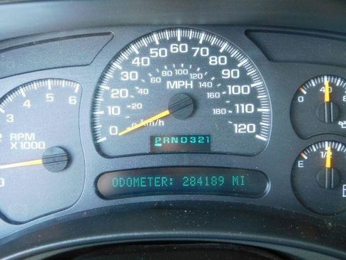 Used 2004 Chevrolet Avalanche Z71 w/ Sun And Sound Package image 19