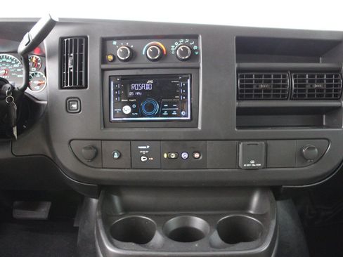 Used 2025 Chevrolet Express 2500 w/ Driver Convenience Package RWD image 22
