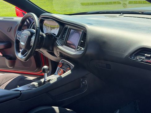 Used 2021 Dodge Challenger R/T Scat Pack RWD image 5