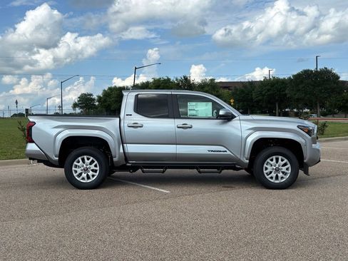 New 2026 Toyota Tacoma SR5 AWD/4WD image 5