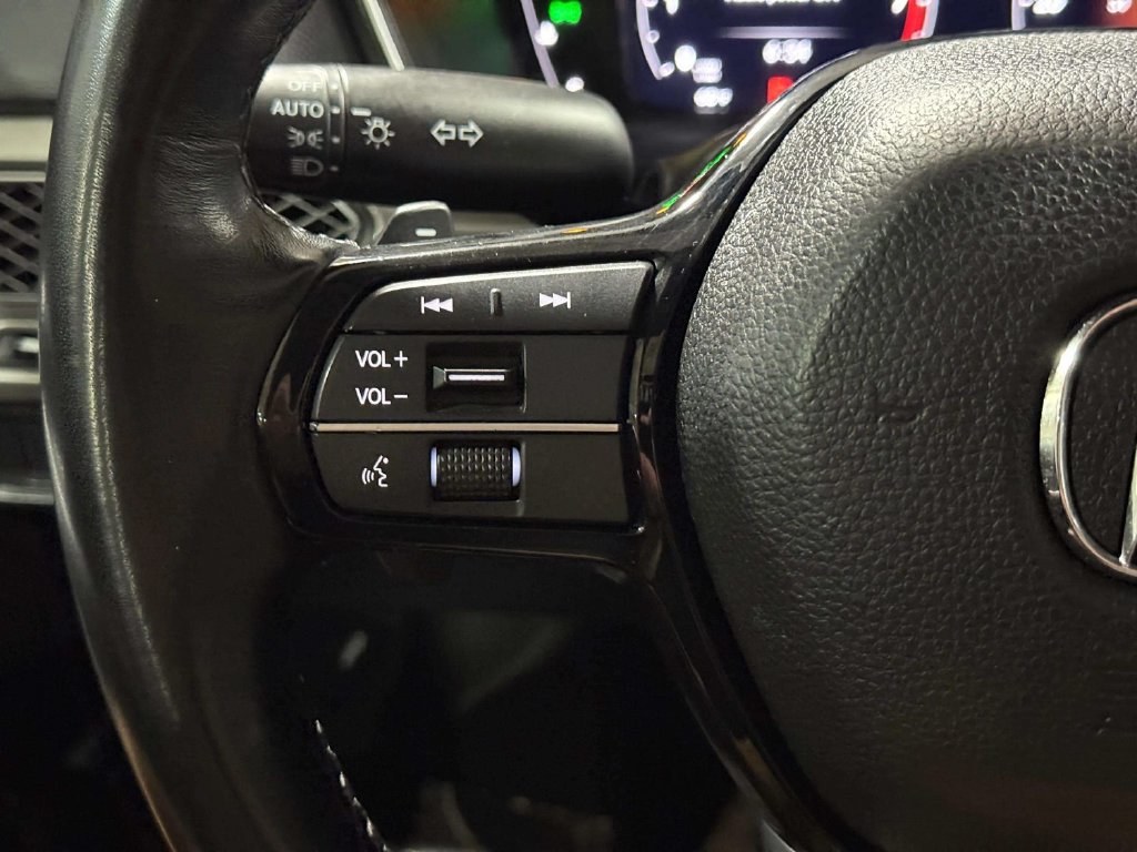 Used 2025 Acura Integra FWD image 11