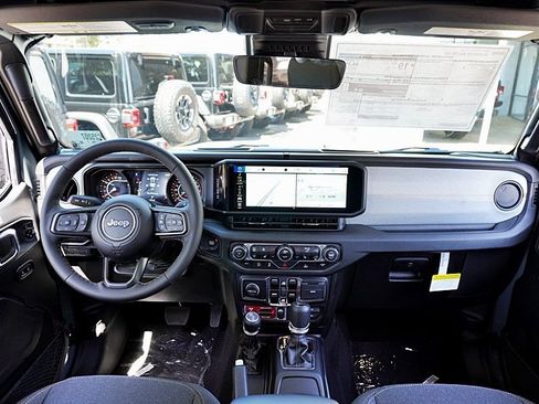 New 2025 Jeep Gladiator Willys image 25