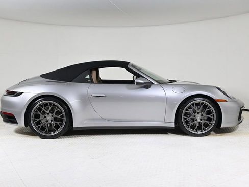 Used 2022 Porsche 911 Carrera image 8