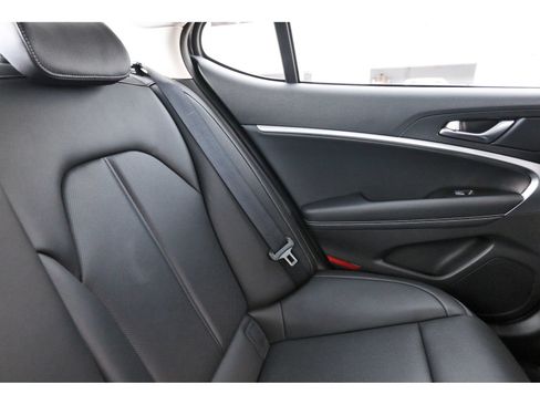 Used 2026 Genesis G70 2.5T AWD/4WD image 14