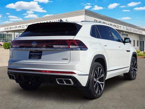 Used 2024 Volkswagen Atlas Cross Sport SEL Premium R-Line image 5