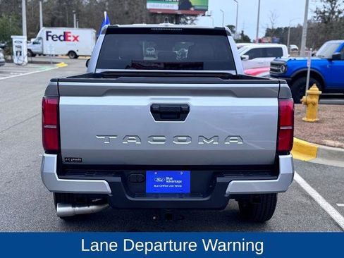 Used 2025 Toyota Tacoma SR5 image 7