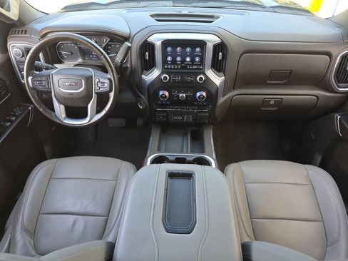 Used 2020 GMC Sierra 1500 SLT RWD image 9