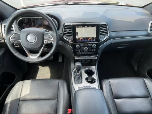 Used 2020 Jeep Grand Cherokee Limited AWD/4WD image 2