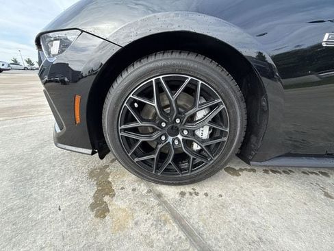 Used 2024 Ford Mustang GT RWD image 10