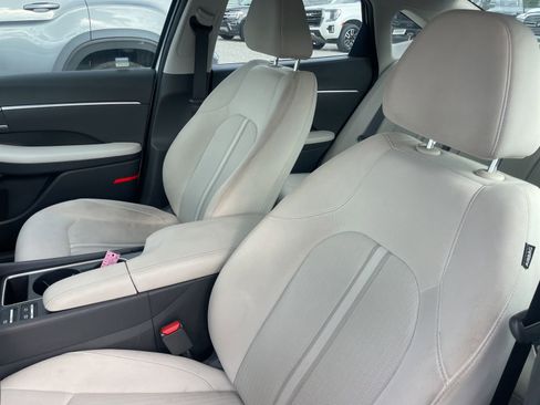Used 2025 Hyundai Sonata SEL FWD image 8