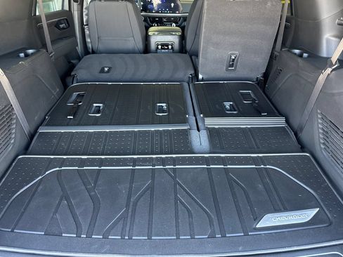 New 2026 Chevrolet Tahoe LS w/ LS Custom Edition AWD/4WD image 18